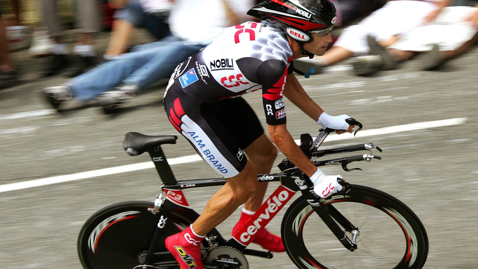 开云体育在线-潜水呼吸赛,海底深潜的速度与耐力较量,潜水 呼吸